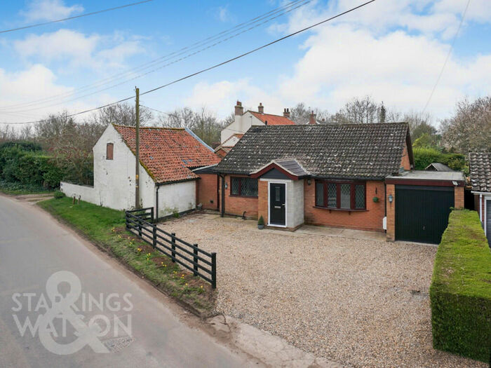 3 Bedroom Detached Bungalow For Sale In Ranworth Road, Blofield Heath, Norwich, NR13