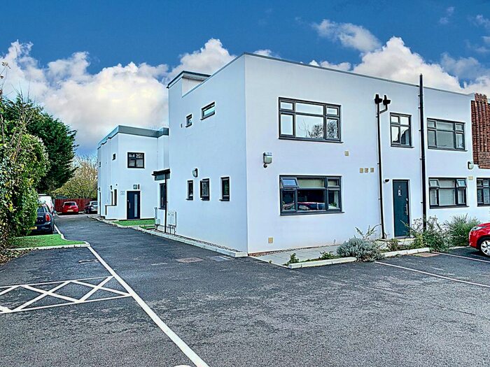 2 Bedroom Flat To Rent In Kimbolton Road, MK41