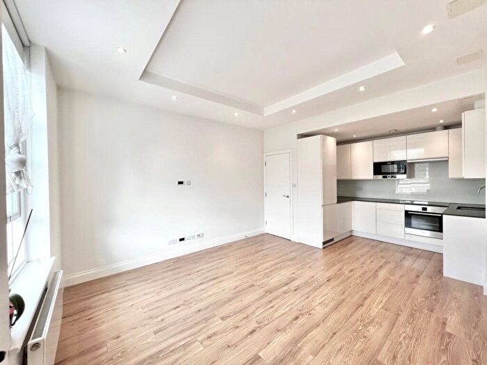 1 Bedroom Flat To Rent In Chippenham Road, London, W9