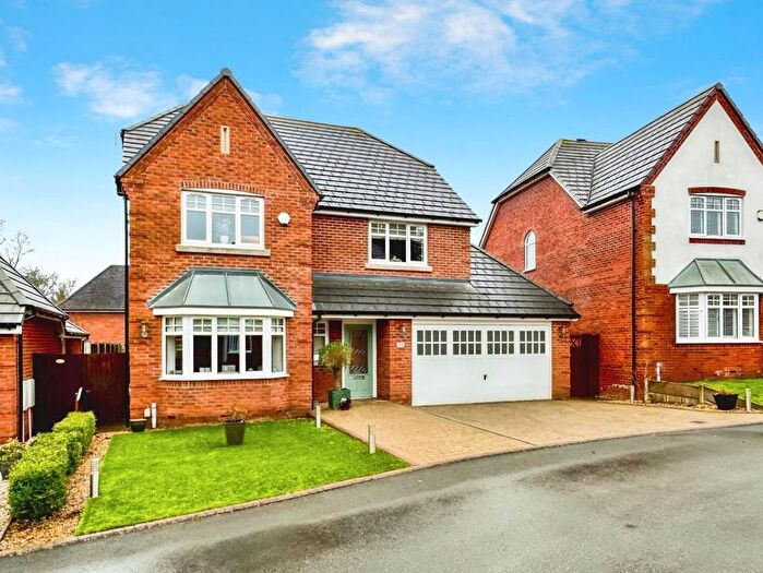 4 Bedroom Detached House For Sale In New Hall Grange Close, Sutton Coldfield, B72