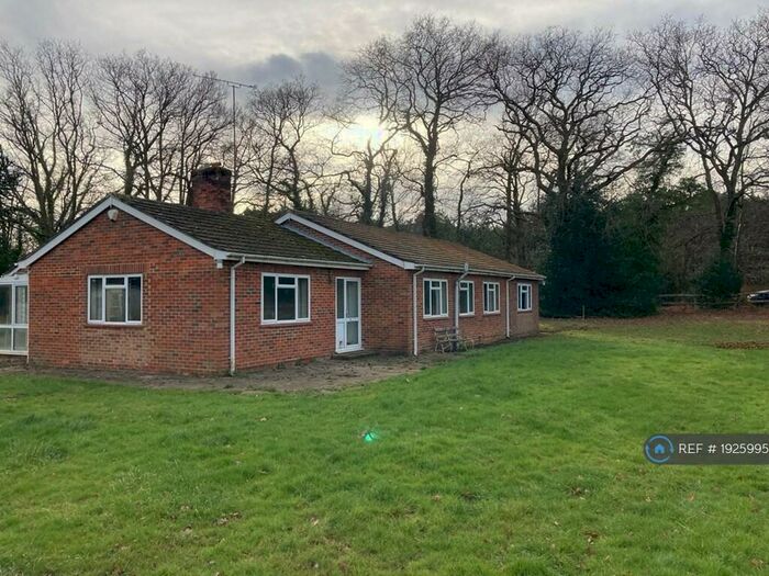 4 Bedroom Detached House To Rent In School Lane, Normandy, GU3