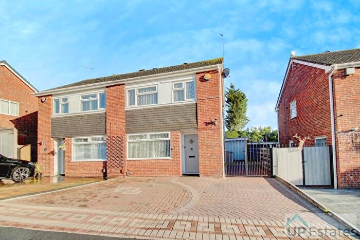 3 Bedroom Semi-Detached House For Sale In Wimborne Drive, Walsgrave, Coventry, CV2