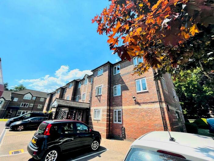 1 Bedroom Apartment To Rent In Velindre Road, Cardiff, CF14