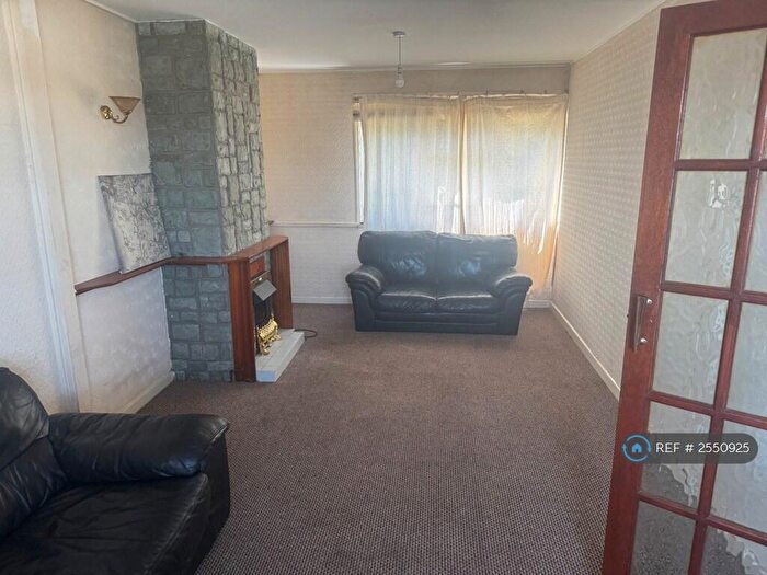 3 Bedroom Semi-Detached House To Rent In Bernwood Road, Headington, Oxford, OX3