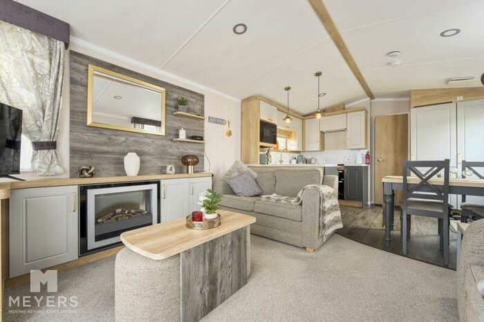 2 Bedroom Detached House For Sale In Durdle Door Holiday Park, West Lulworth, BH20
