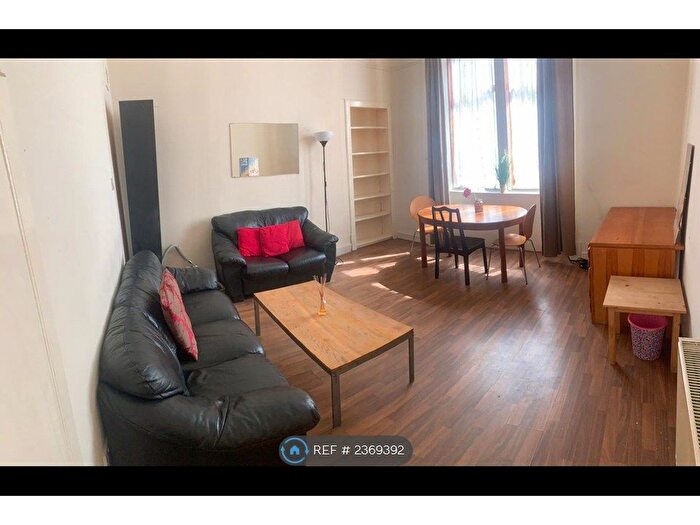 3 Bedroom Flat To Rent In Hill Street, Glasgow, G3