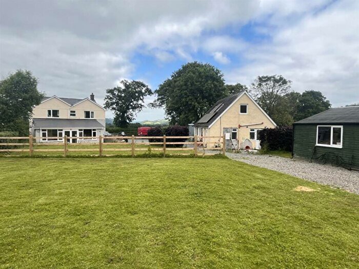 4 Bedroom Smallholding For Sale In Felinfach, Lampeter, SA48