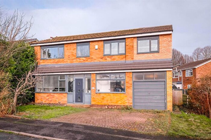 5 Bedroom Detached House For Sale In Bent Lea, Bradley, Huddersfield, HD2