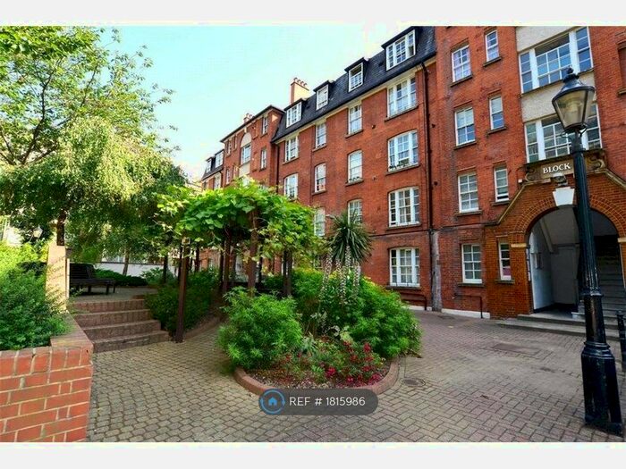 2 Bedroom Flat To Rent In D Block, London, SW1V