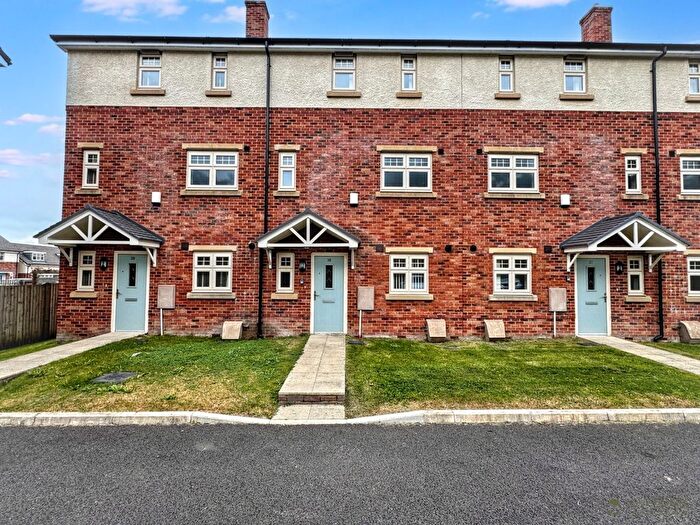 3 Bedroom Town House To Rent In Whitehall Drive, Broughton, Preston, PR3