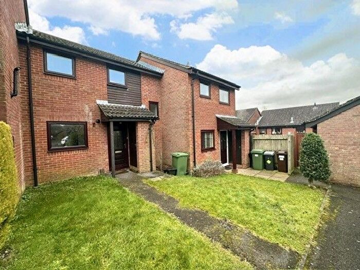 2 Bedroom Terraced House To Rent In Falcon View, Winchester, SO22