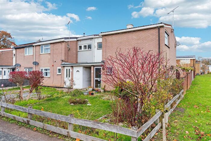3 Bedroom Property For Sale In Valley Way, Stevenage, SG2