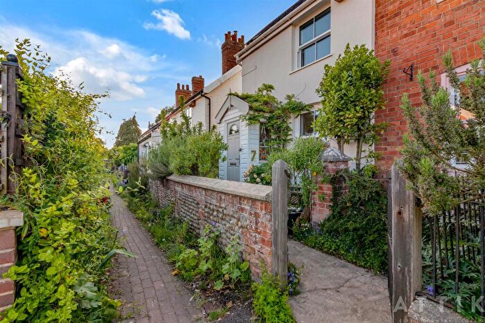 2 Bedroom End Of Terrace House For Sale In Burrells Cottages, Post Office Road, Knodishall, IP17