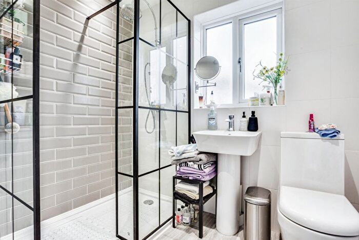 3 Bedroom Detached House For Sale In Bardwell Court, Stanley, Wakefield, WF3