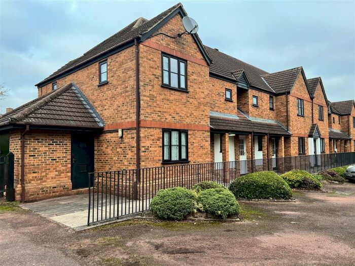 2 Bedroom Flat To Rent In Ridge Green, Shaw, Swindon, SN5