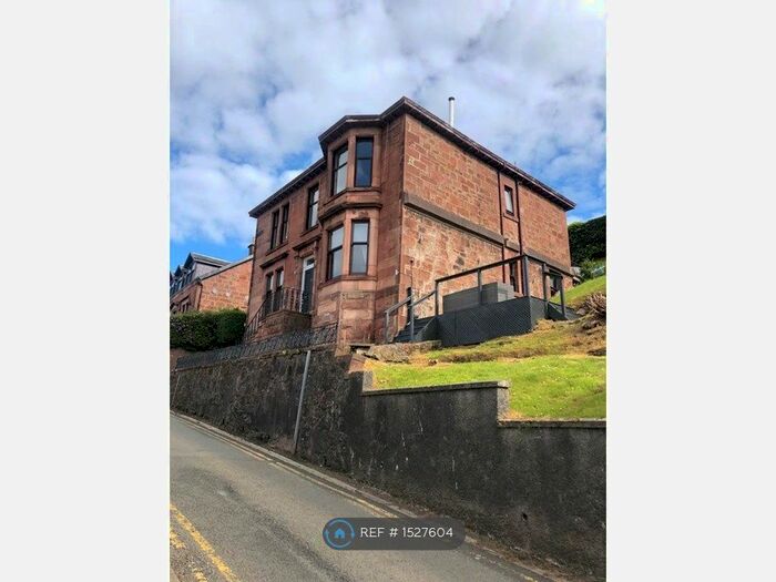 3 Bedroom Flat To Rent In Victoria Road, Gourock, PA19