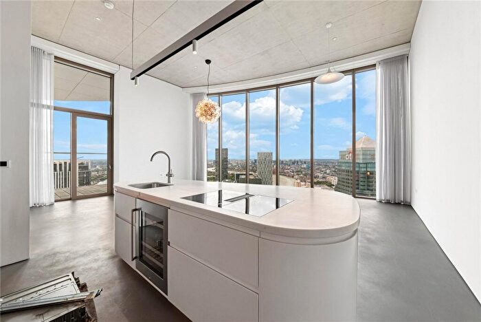 2 Bedroom Penthouse To Rent In One Park Drive, Canary Wharf, E14