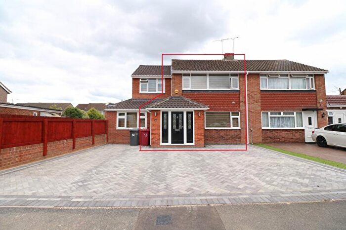 3 Bedroom Semi-Detached House To Rent In Seacourt Road, Langley, SL3