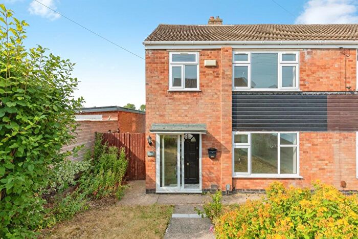 3 Bedroom Semi-Detached House For Sale In Cottesbrook Close, Binley, Coventry, CV3