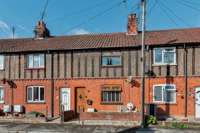 3 Bedroom Terraced House For Sale In Cardinalls Road, Stowmarket, IP14