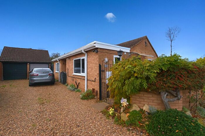 2 Bedroom Bungalow For Sale In Rosenella Close, Roselands, Northampton, NN4