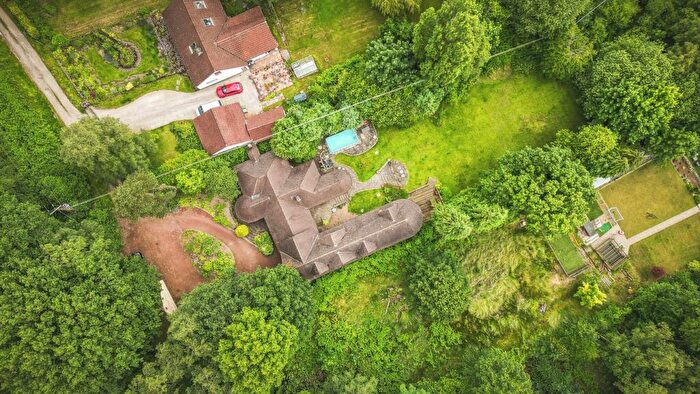 5 Bedroom Detached House For Sale In Top Road, Hardwick Wood, Wingerworth, S42