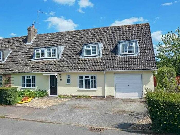 Houses for sale & to rent in IP29 5PU, Whepstead Road, Horringer And