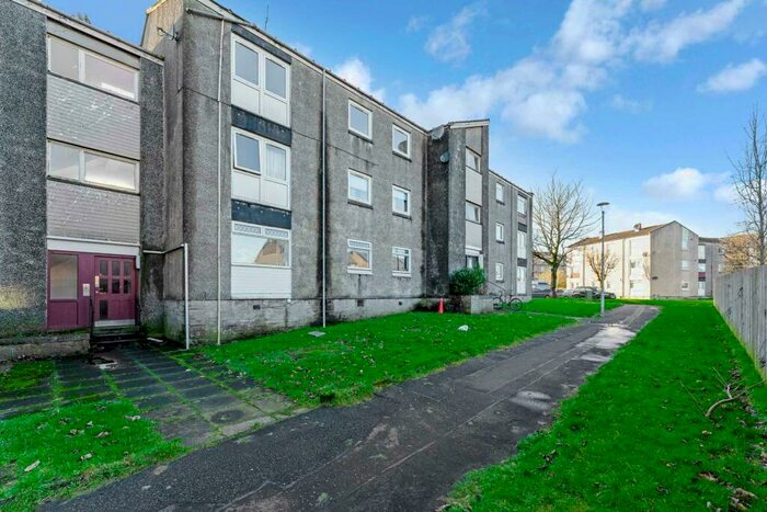 3 Bedroom Apartment To Rent In Edward Avenue, Renfrew, PA4