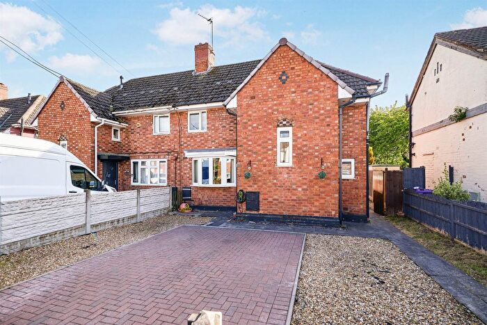 3 Bedroom Semi-Detached House For Sale In Eastfield Road, Eastfield, Wolverhampton, WV1
