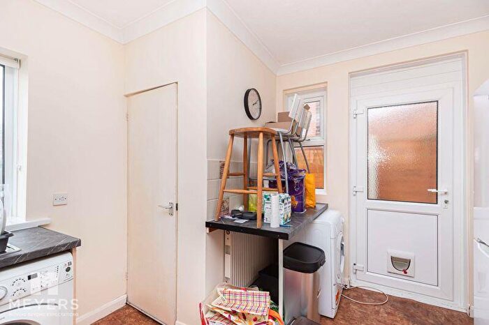 1 Bedroom Semi-Detached House To Rent In Brassey Road, Winton, BH9