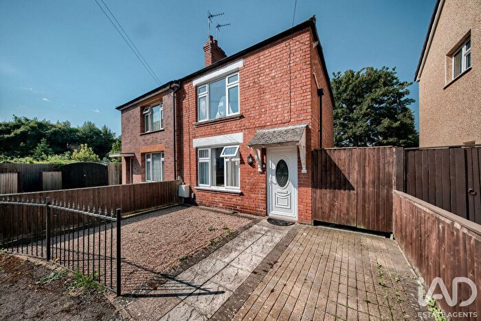 2 Bedroom Semi-Detached House For Sale In Bridgeman Road, Coventry, CV6