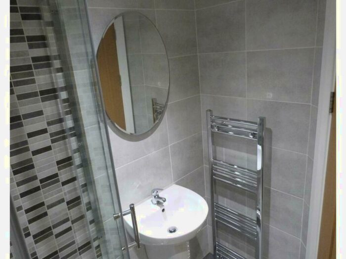 3 Bedroom Flat To Rent In Church Street, Ormskirk, L39