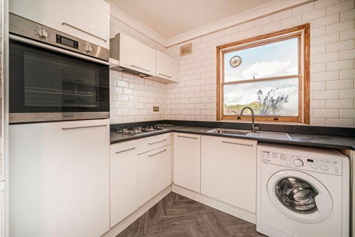 2 Bedroom Flat To Rent In Hackney Road, Hackney Road, E2