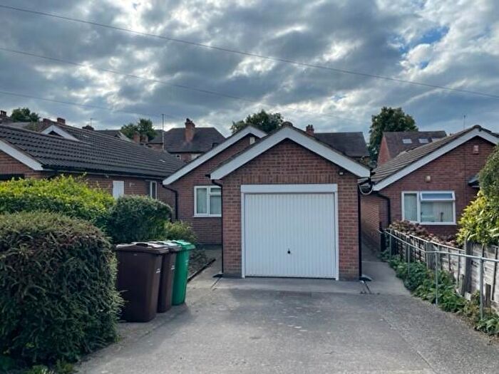 2 Bedroom Bungalow To Rent In Aubrey Road, Carrington, NG5