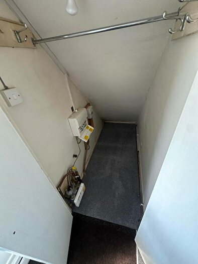 2 Bedroom Flat To Rent In Rubens Close, Bristol, BS31