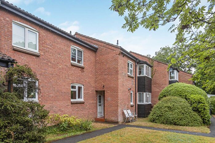 1 Bedroom Maisonette For Sale In Temple Court, Hertford, SG14