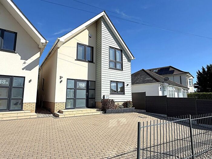 3 Bedroom Detached House For Sale In Fernside Road, Poole, BH15