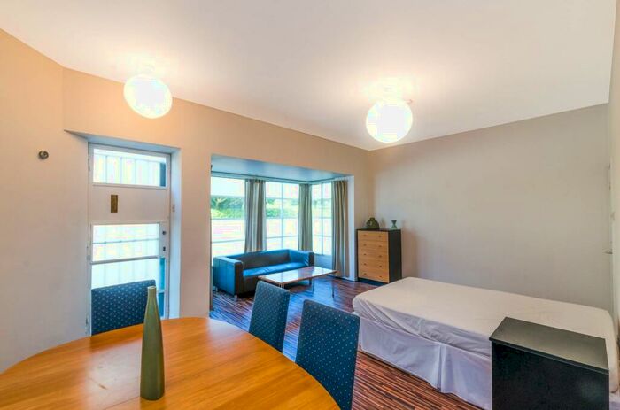 Studio To Rent In Northey Street, Limehouse, London, E14