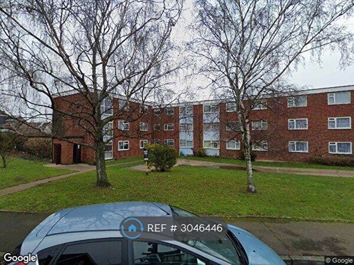 3 Bedroom Flat To Rent In Wessex Drive, Erith, DA8
