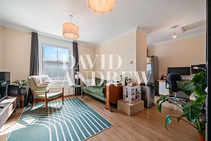 1 Bedroom Flat To Rent In Blackstock Road, London, N5