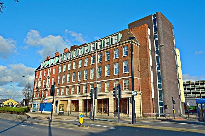 2 Bedroom Apartment To Rent In Apartment, Kemley House, Hull City Centre, HU2