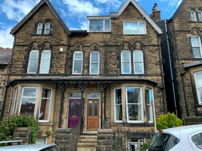 2 Bedroom Property To Rent In Richmond Place, Ilkley, West Yorkshire, LS29