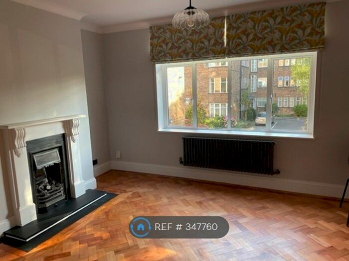 2 Bedroom Flat To Rent In Lee Terrace, London, SE3