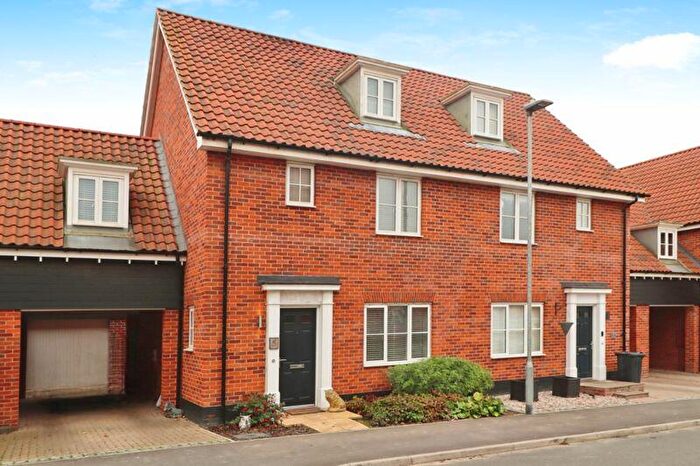 4 Bedroom Town House For Sale In Keats Crescent, Brightlingsea, CO7