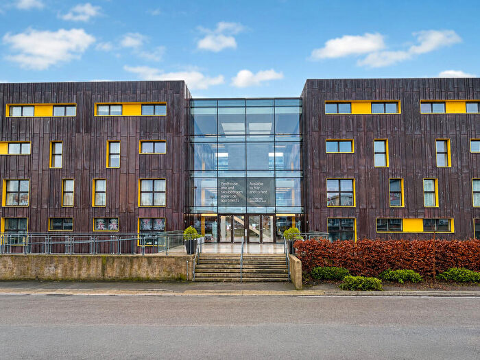 2 Bedroom Flat To Rent In Copper Building, Lake Shore Drive, BS13