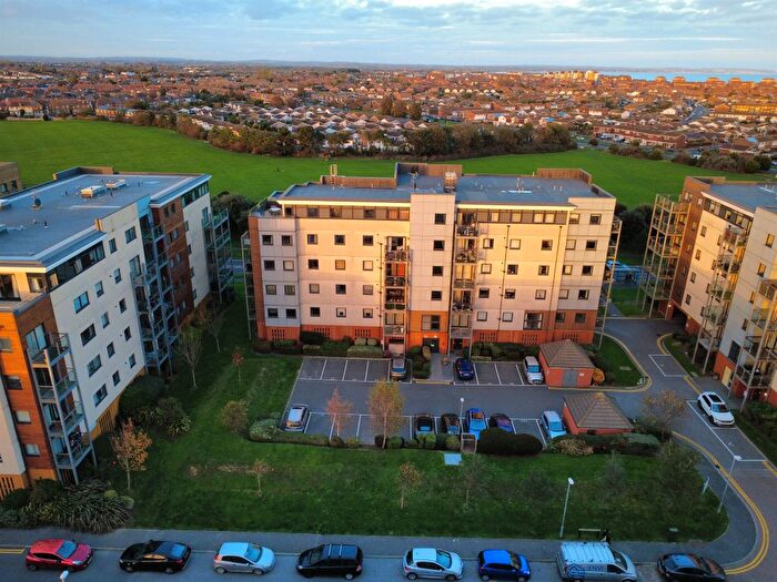3 Bedroom Penthouse For Sale In Groombridge Avenue, Eastbourne, BN22