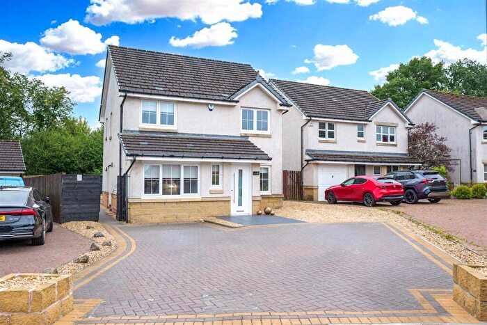 4 Bedroom Detached House For Sale In Redwing Crescent, Coatbridge, ML5