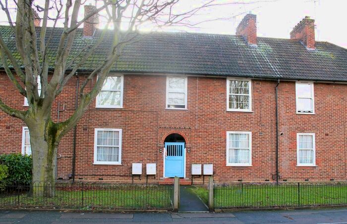 1 Bedroom Flat To Rent In Laurie Road, London, W7