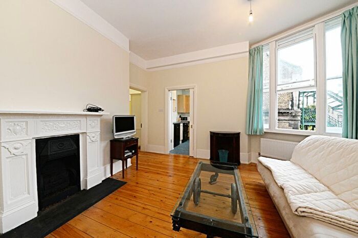 1 Bedroom Flat To Rent In Dulverton Mansions, Gray's Inn Road, London, WC1X