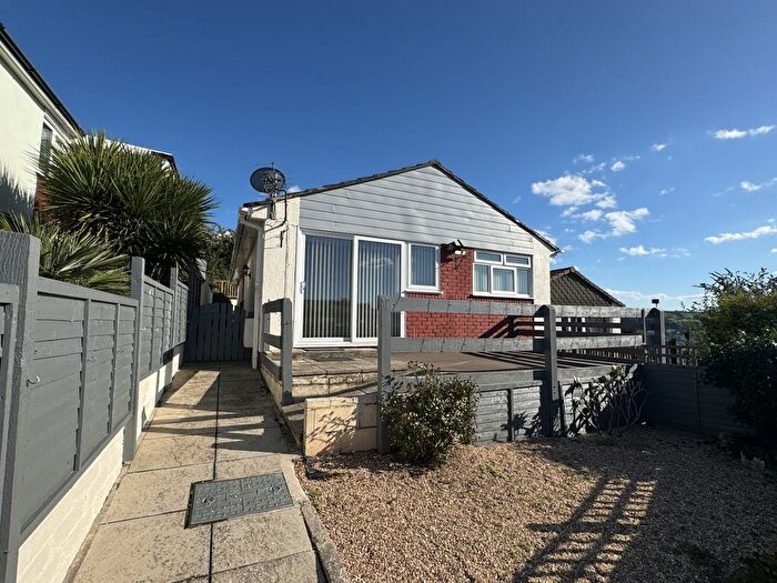 3 Bedroom Bungalow To Rent In Dunning Walk, Teignmouth, TQ14